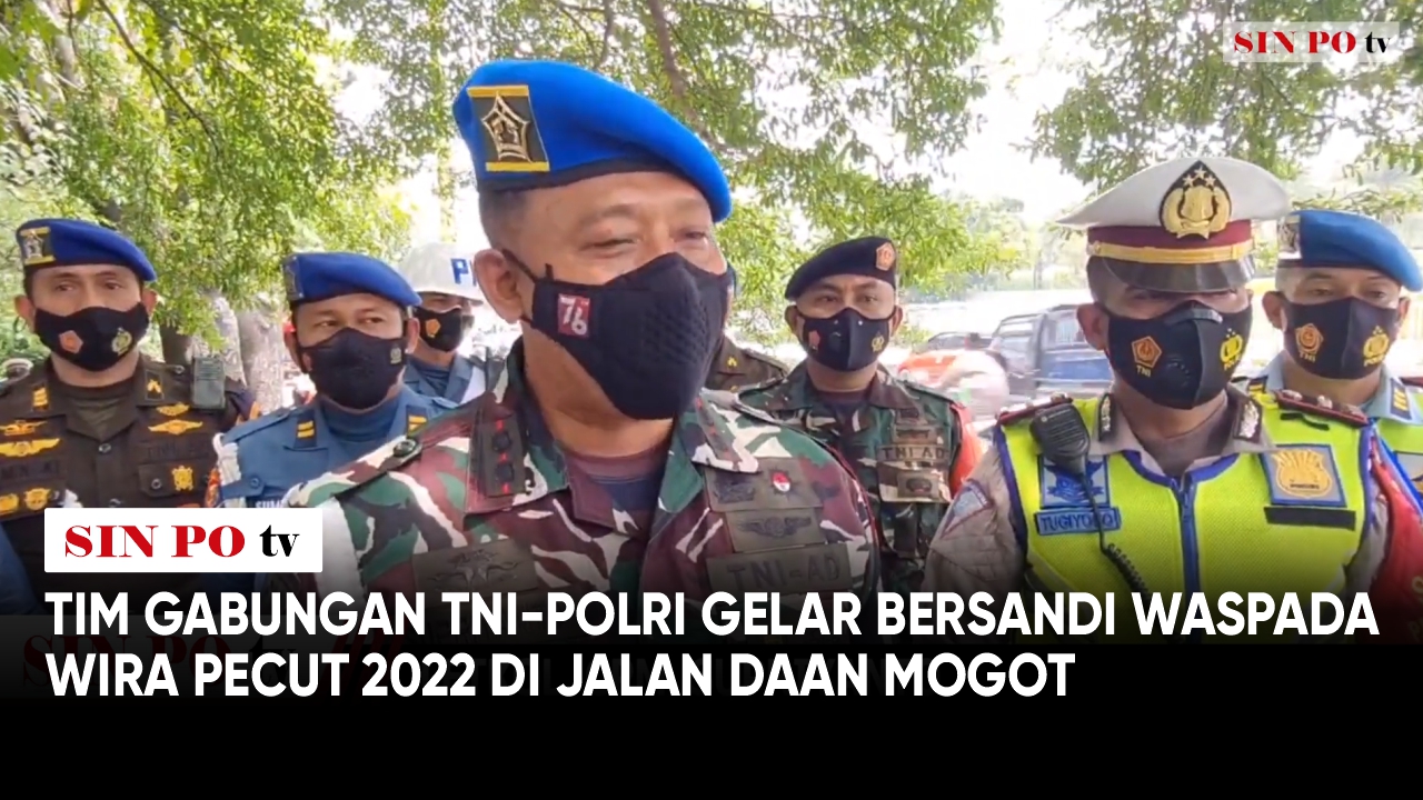 Tim Gabungan TNI-Polri Gelar Bersandi Waspada Wira Pecut 2022 di Jalan Daan Mogot