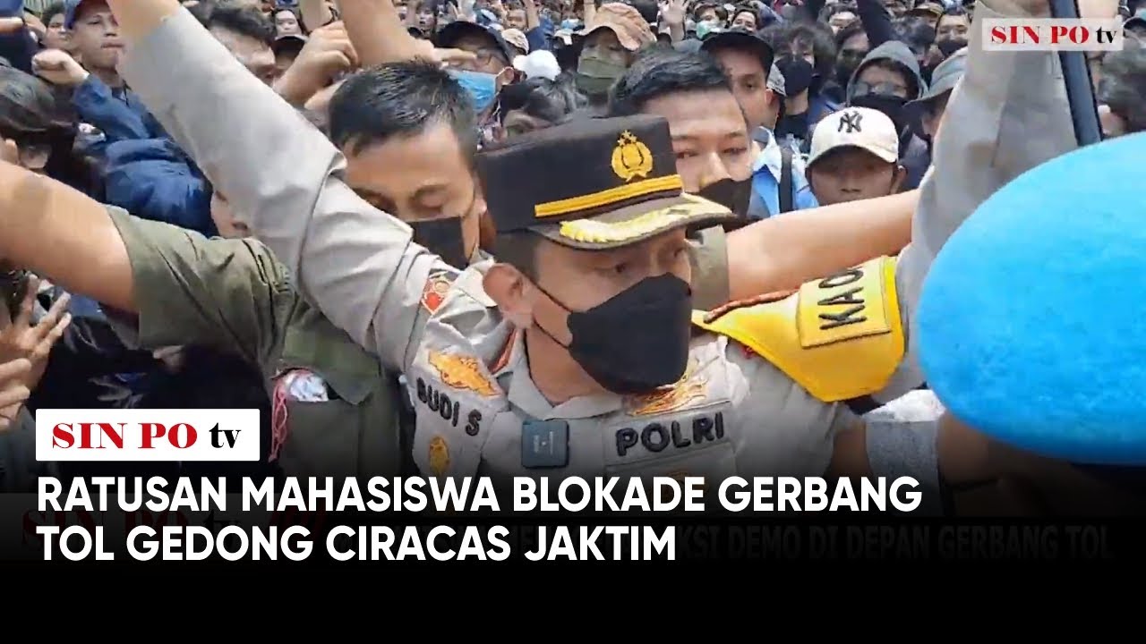 Ratusan Mahasiswa Blokade Gerbang Tol Gedong Ciracas Jaktim