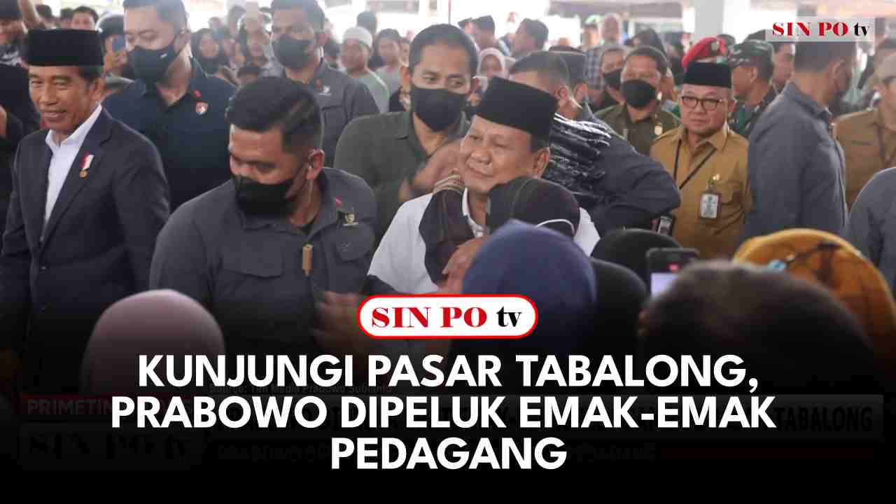 Prabowo Dipeluk Emak-Emak Pedagang