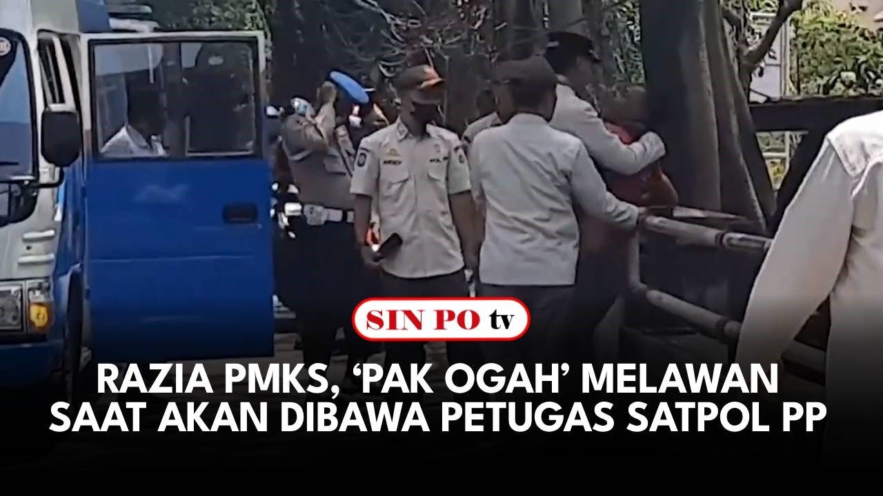 Razia PMKS, ‘Pak Ogah’ Melawan Saat Akan Dibawa Petugas Satpol PP