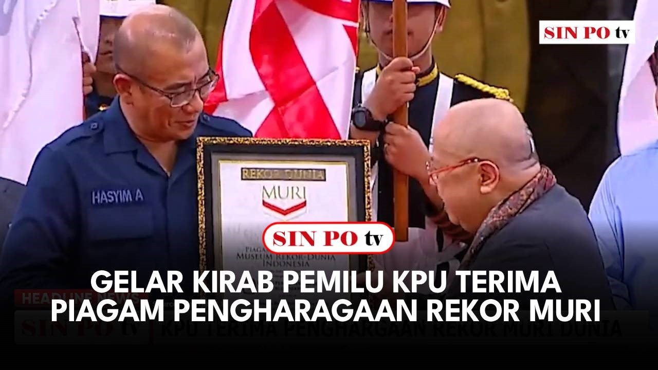 Gelar Kirab Pemilu KPU Terima Piagam Pengharagaan Rekor Muri