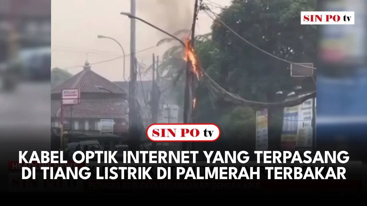 Kabel Optik Internet Yang Terpasang Ditiang Listrik di Palmerah Terbakar