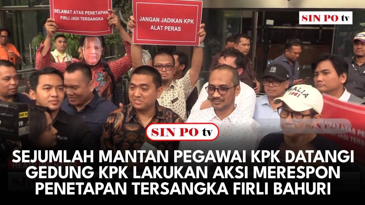 Sejumlah Mantan Pegawai KPK Datangi Gedung KPK Lakukan Aksi Merespon Penetapan Tersangka Firli