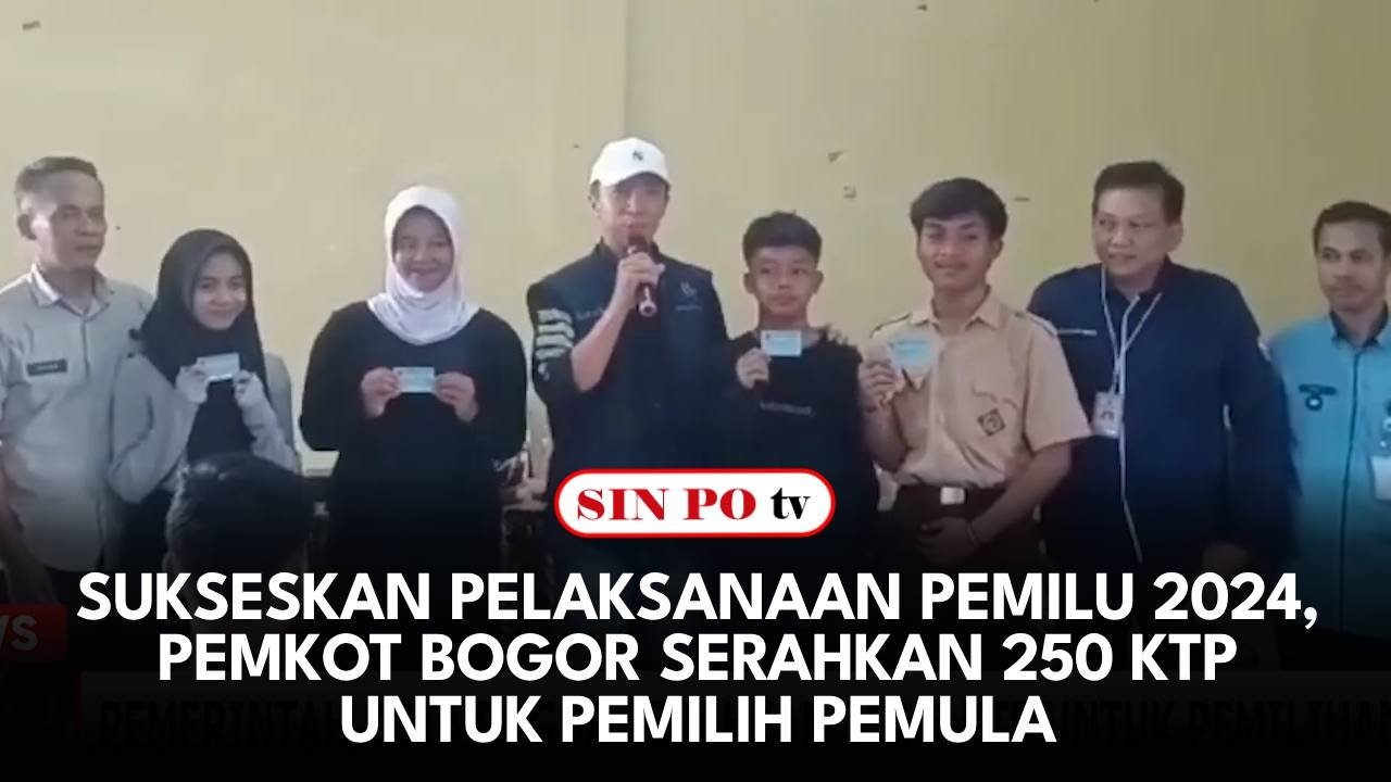 Sukseskan Pelaksanaan Pemilu 2024, Pemkot Bogor Serahkan 250 KTP Untuk Pemilih Pemula