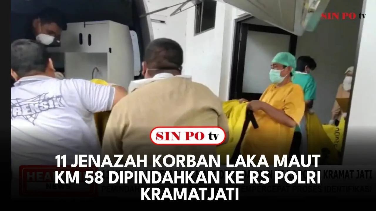 Sebelas korban kecelakaan maut di Kilometer 58 Tol Jakarta-Cikampek dipindahkan dari RSUD Karawang ke Rumah Sakit Polri Kramatjati Jakarta