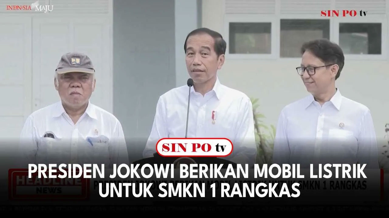 Presiden Jokowi Berikan Mobil Listrik Untuk SMKN 1 Rangkas