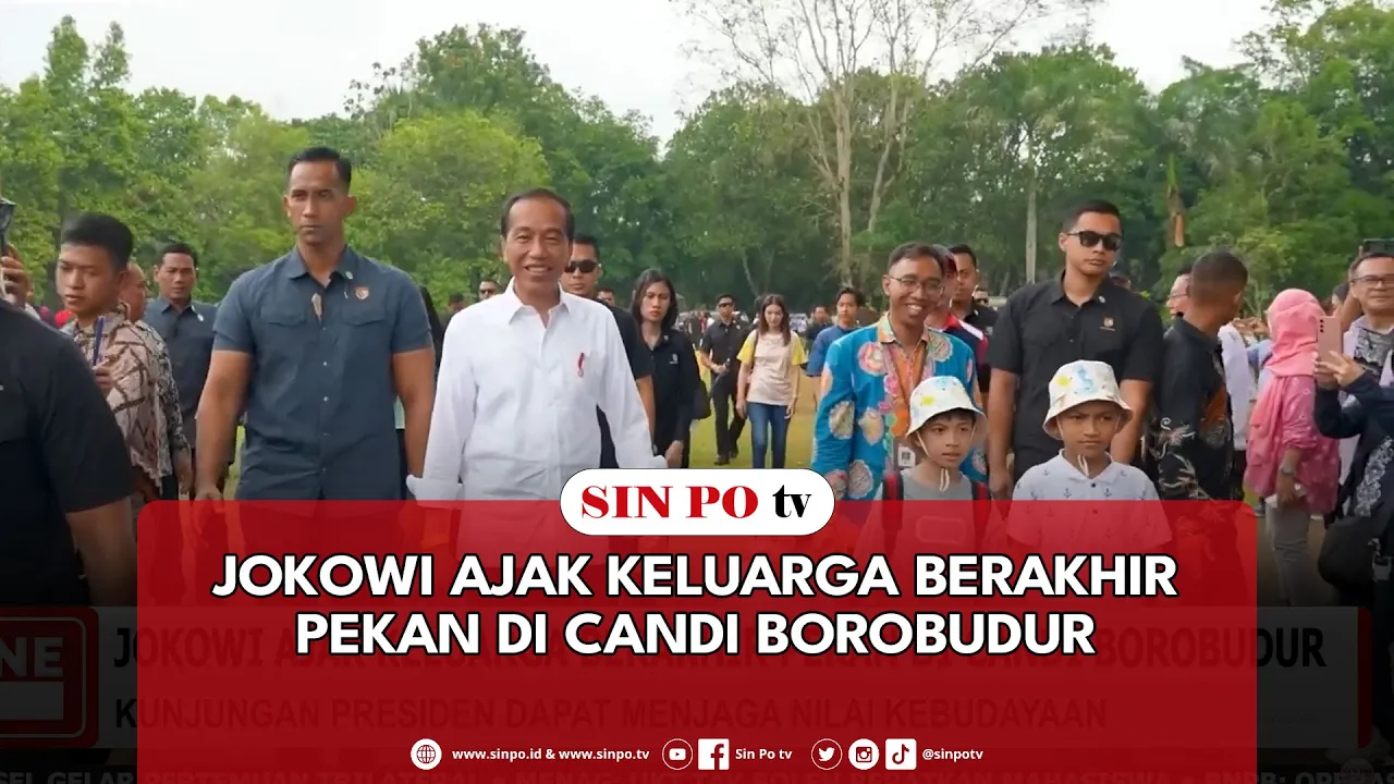 Jokowi Ajak Keluarga Berakhir Pekan Di Candi Borobudur