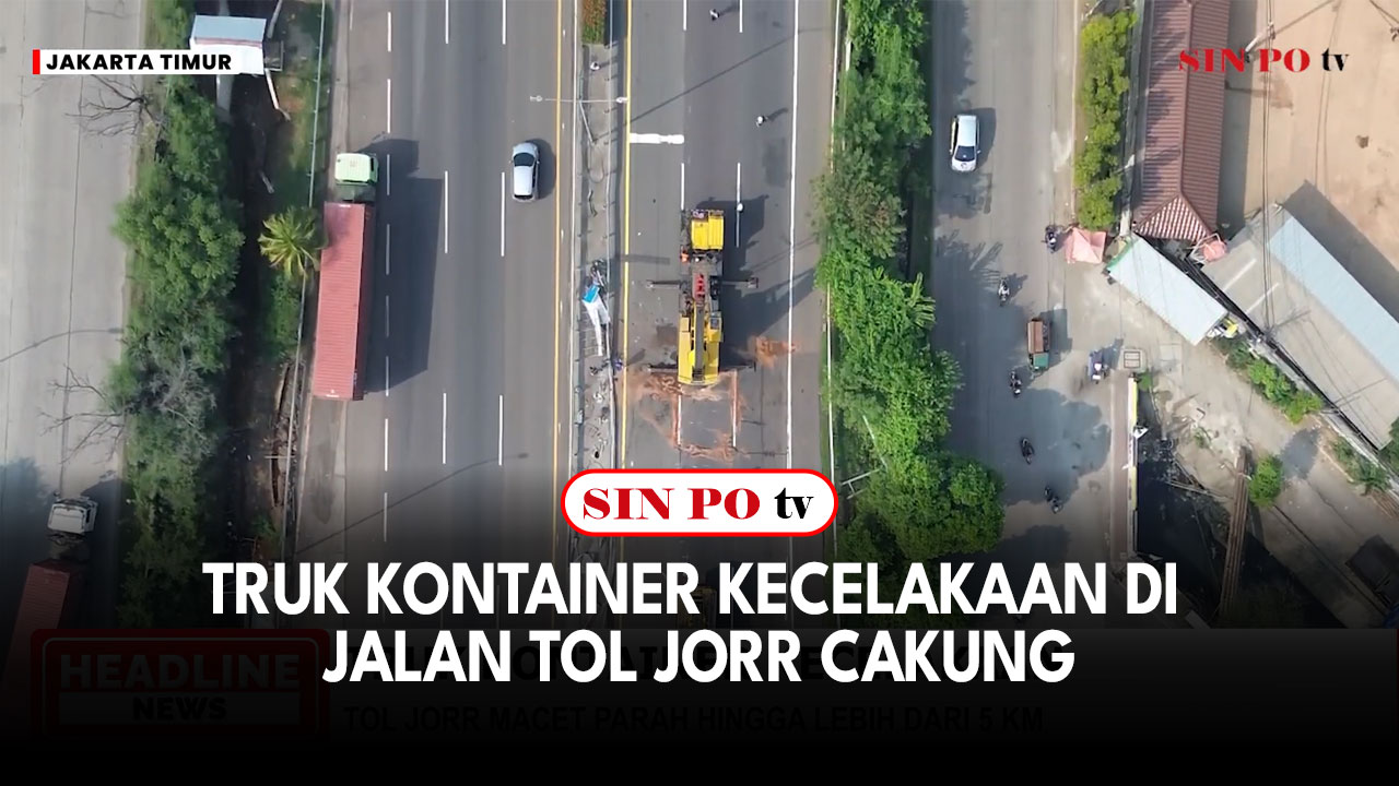 Truk Kontainer Kecelakaan di Jalan Tol JORR Cakung