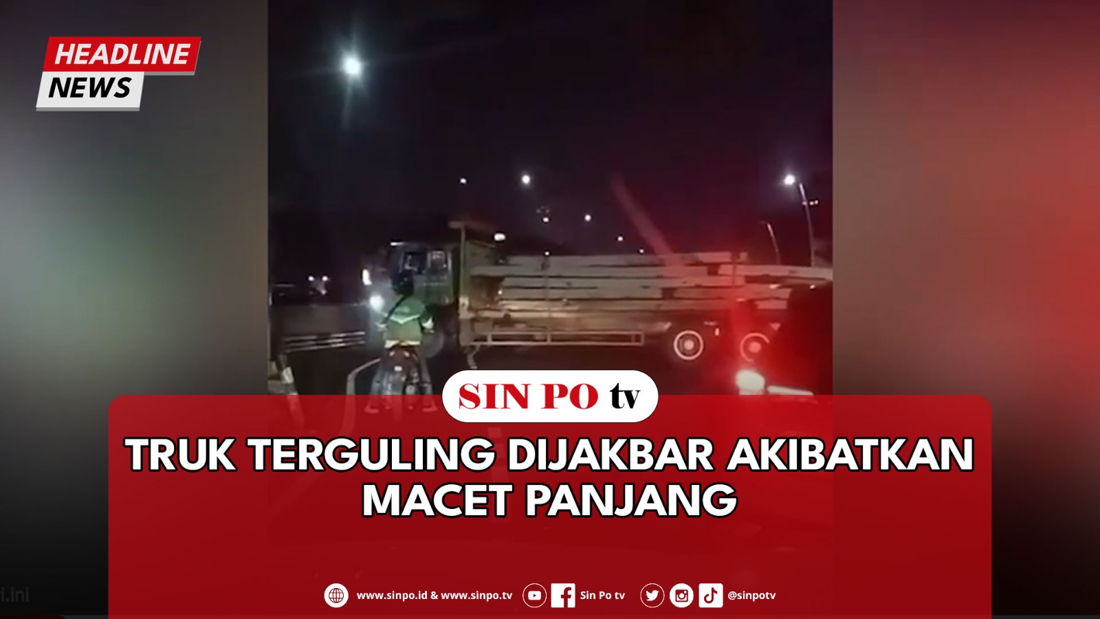 Truk Terguling Dijakbar Akibatkan Macet Panjang