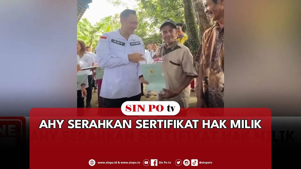 AHY Serahkan Sertifikat Hak Milik