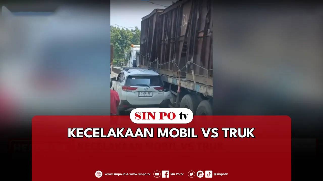 Kecelakaan Mobil VS Truk