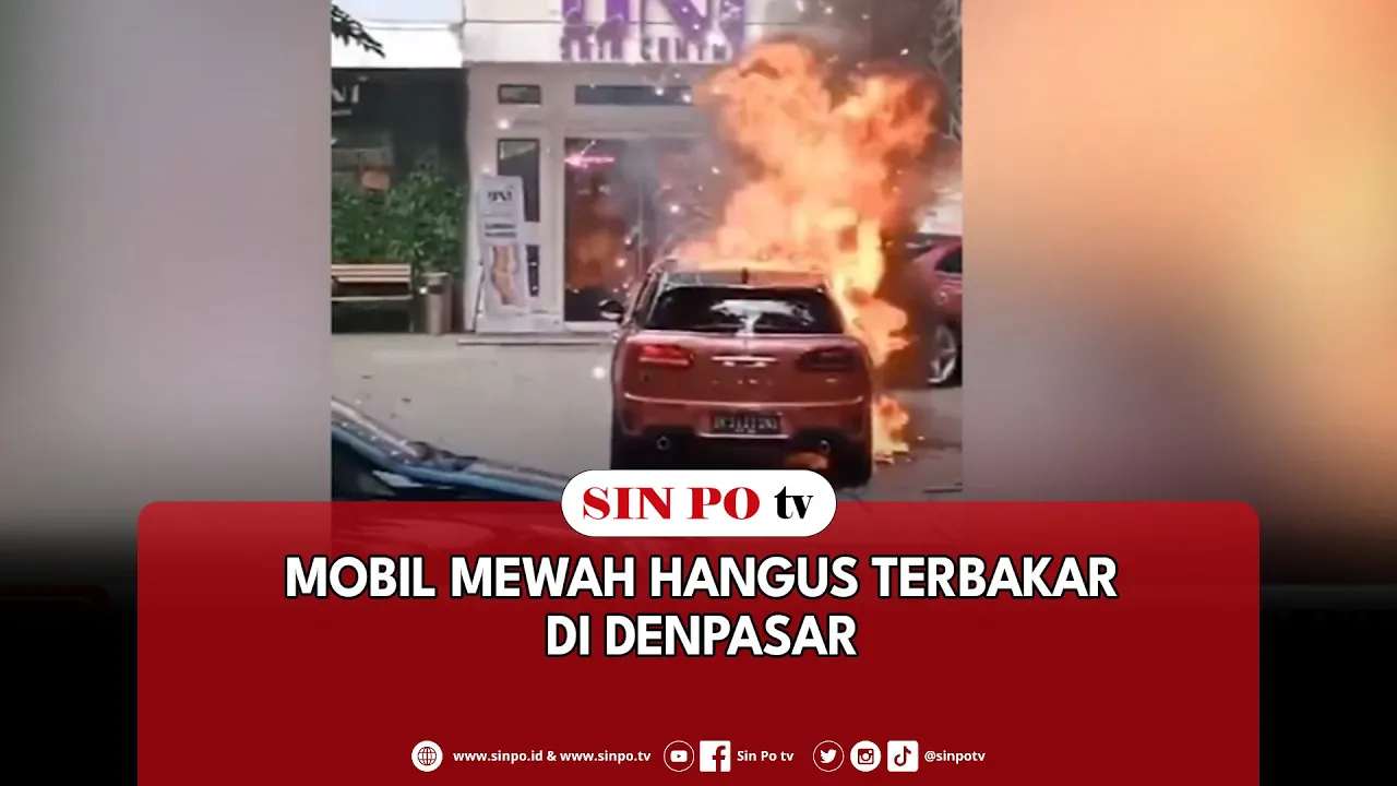 Mobil Mewah Hangus Terbakar Di Denpasar