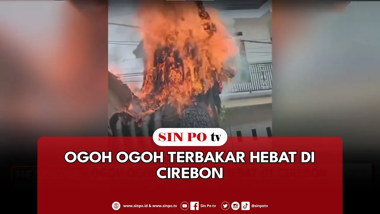 Ogoh Ogoh Terbakar Hebat Di Cirebon