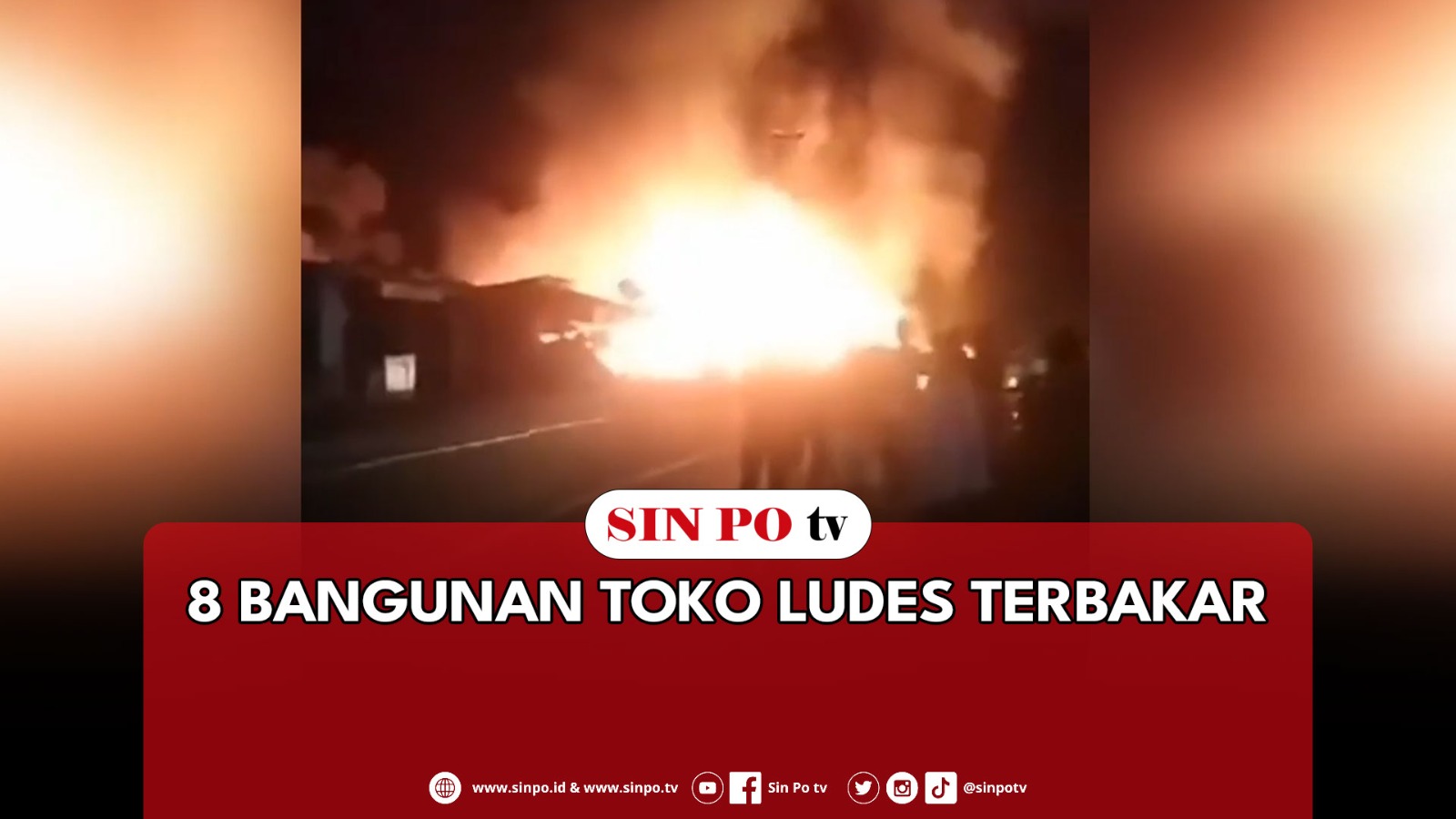 8 Bangunan Toko Ludes Terbakar