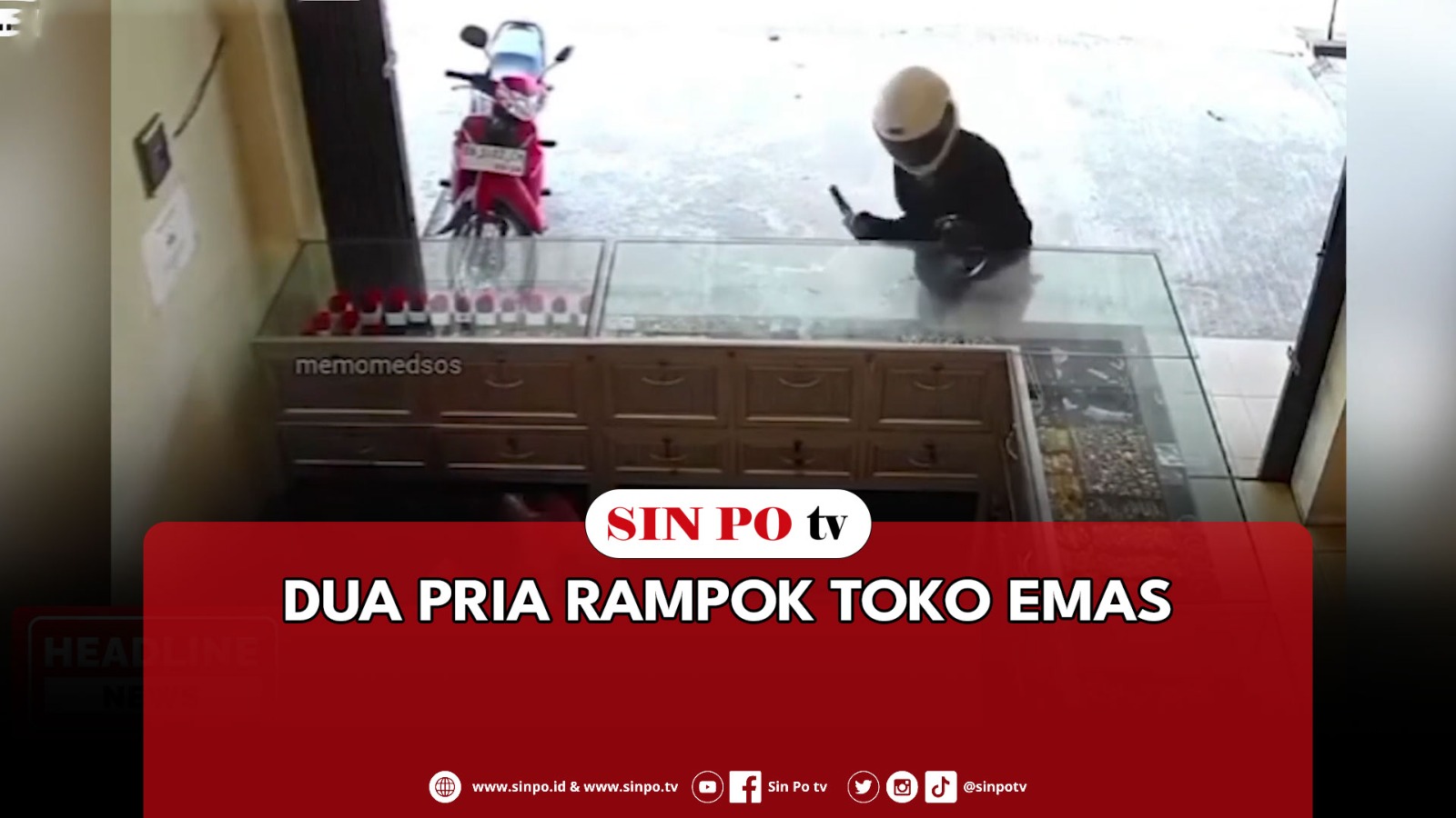 Dua Pria Rampok Toko Emas