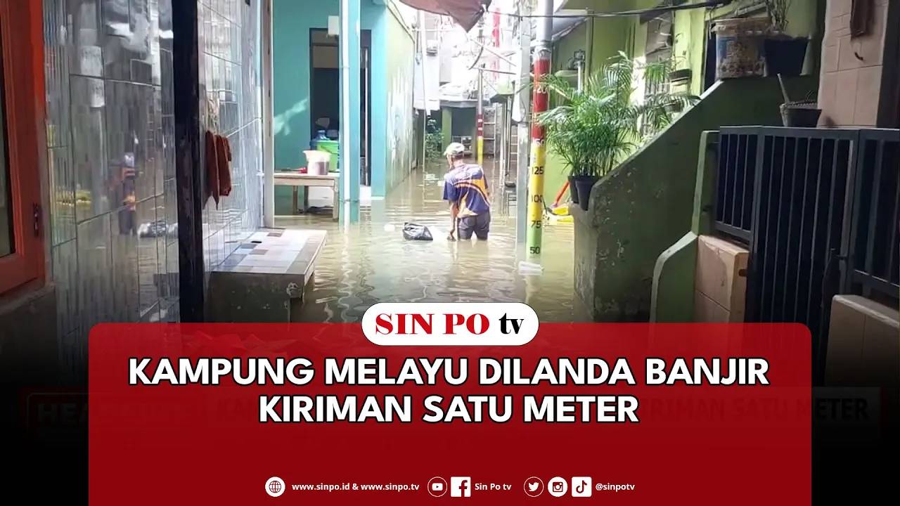 Kampung Melayu Dilanda Banjir Kiriman Satu Meter