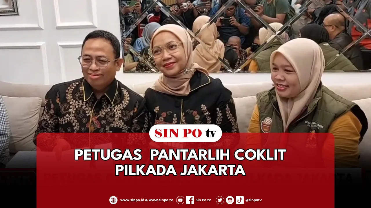 Petugas Pantarlih Coklit Pilkada Jakarta