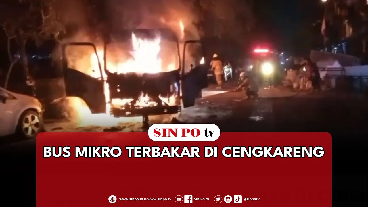 Bus Mikro Terbakar Di Cengkareng