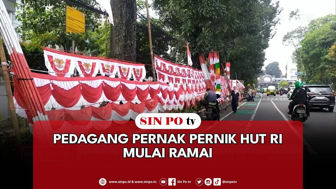 Pedagang Pernak Pernik HUT RI Mulai Ramai