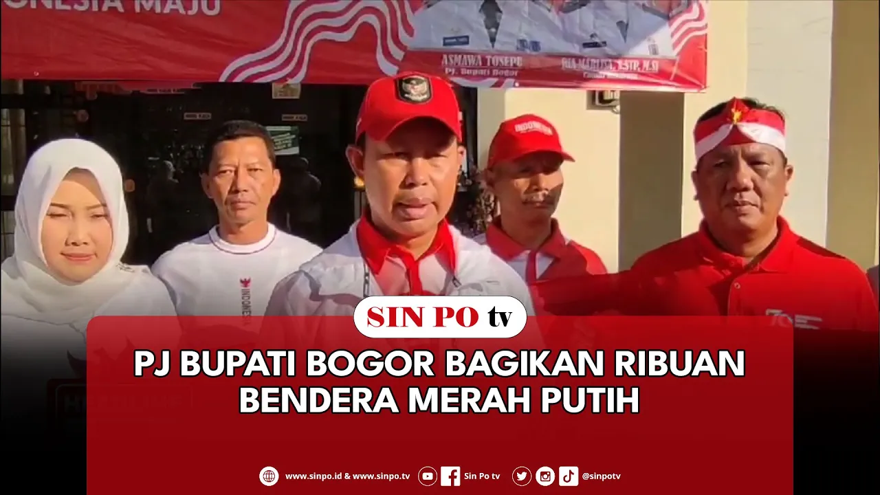 PJ Bupati Bogor Bagikan Ribuan Bendera Merah Putih