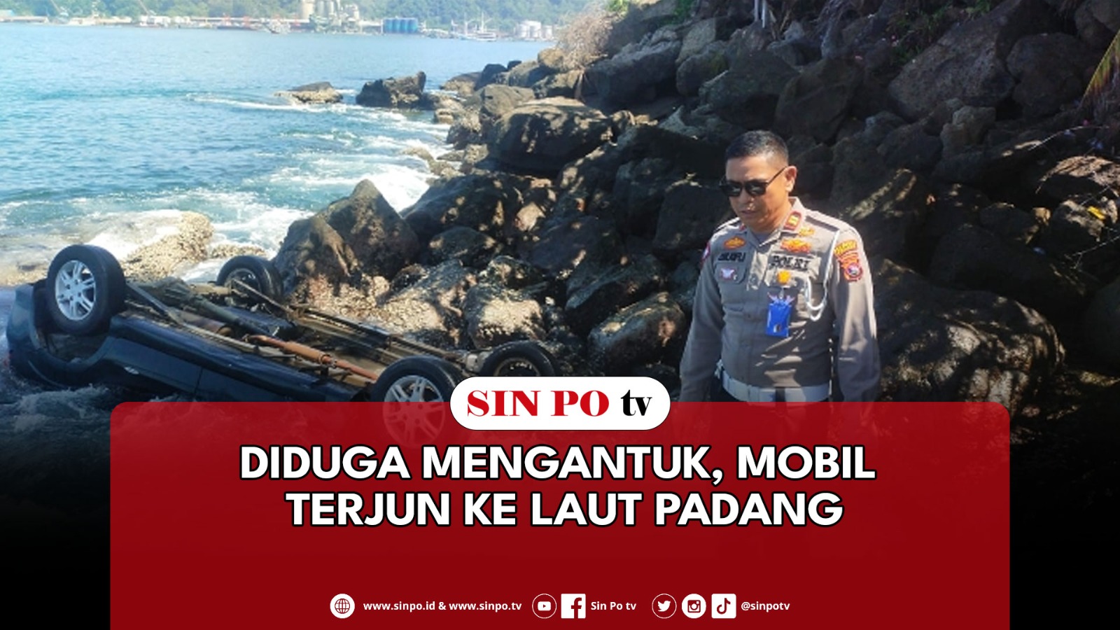 Diduga Mengantuk, Mobil Terjun Ke Laut Padang