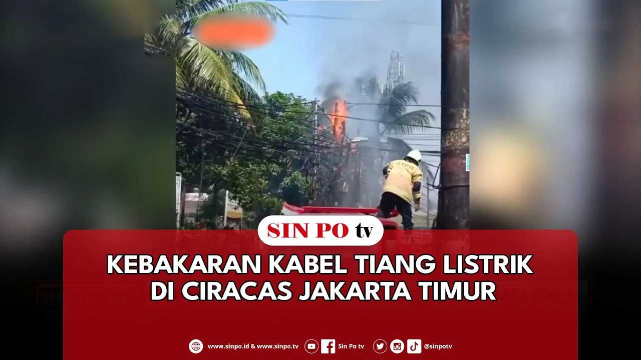 Kebakaran Kabel Tiang Listrik Di Ciracas Jakarta Timur