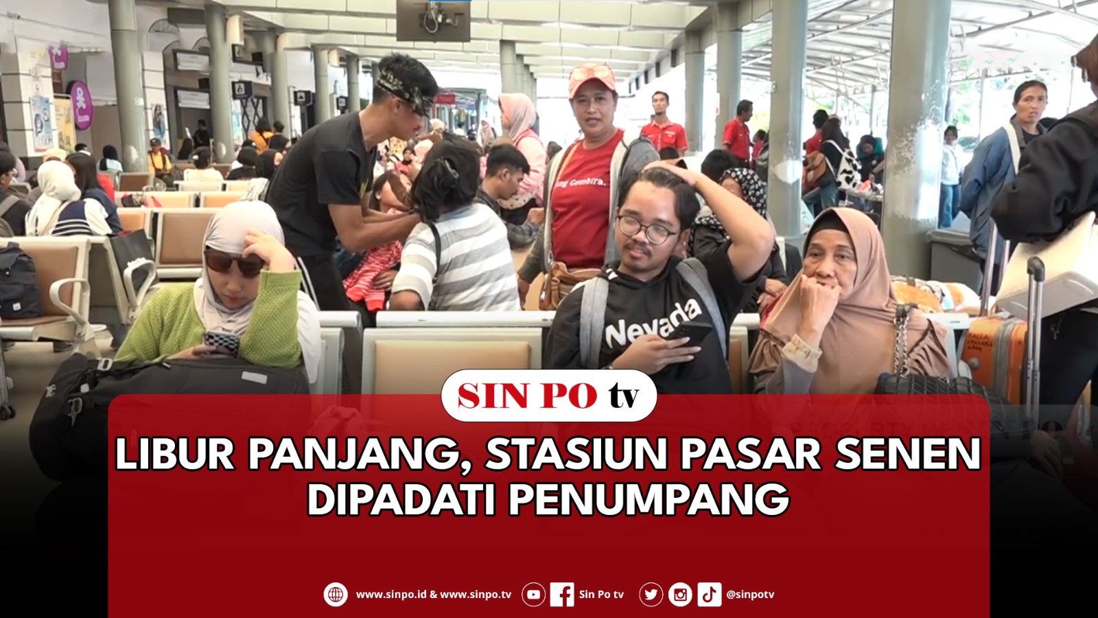 Libur Panjang, Stasiun Pasar Senen Dipadati Penumpang