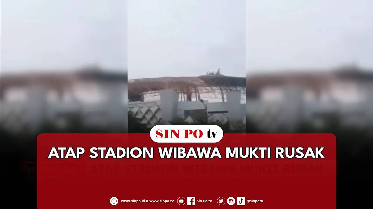 Atap Stadion Wibawa Mukti Rusak