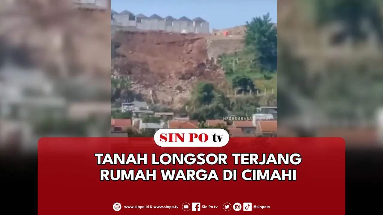 Tanah Longsor Terjang Rumah Warga Di Cimahi