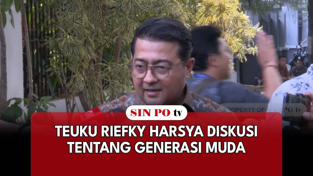 Teuku Riefky Harsya Diskusi Tentang Generasi Muda