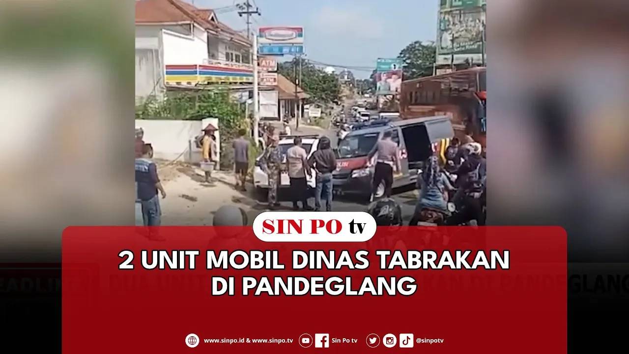 2 Unit Mobil Dinas Tabrakan Di Pandeglang