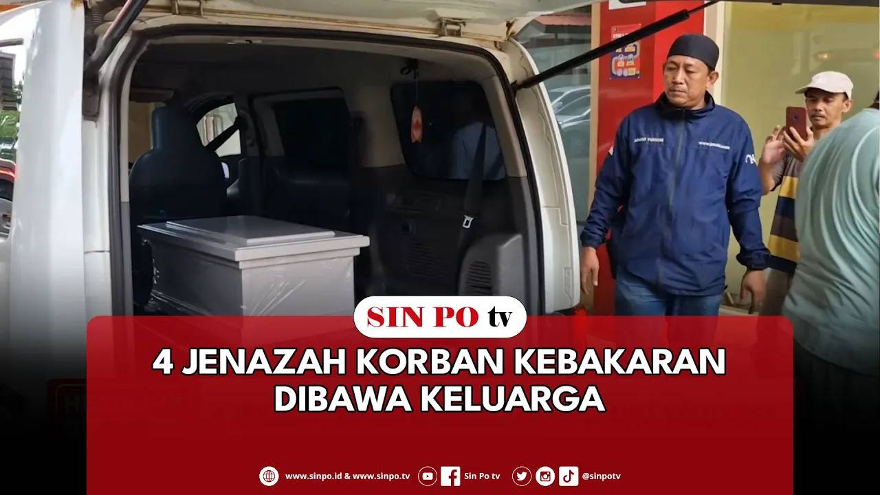 4 Jenazah Korban Kebakaran Dibawa Keluarga