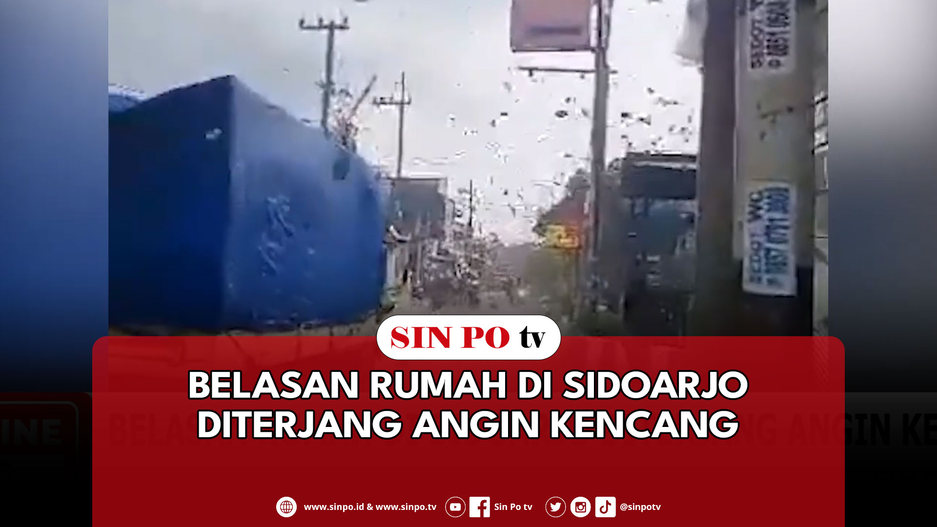 Belasan Rumah Di Sidoarjo Diterjang Angin Kencang