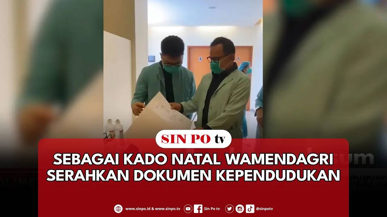 Sebagai Kado Natal Wamendagri Serahkan Dokumen Kependudukan