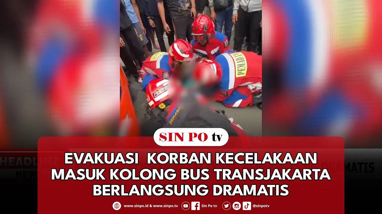 Evakuasi Korban Kecelakaan Masuk Kolong Bus Transjakarta Berlangsung Dramatis