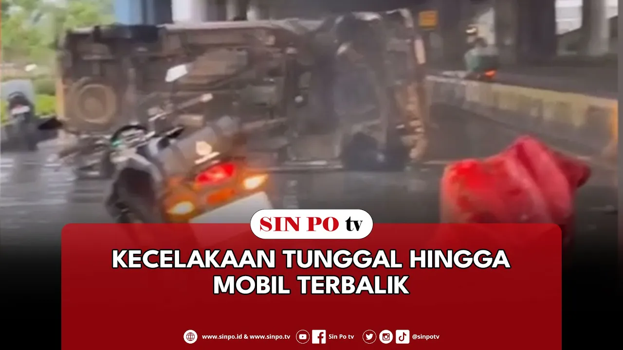 Kecelakaan Tunggal Hingga Mobil Terbalik