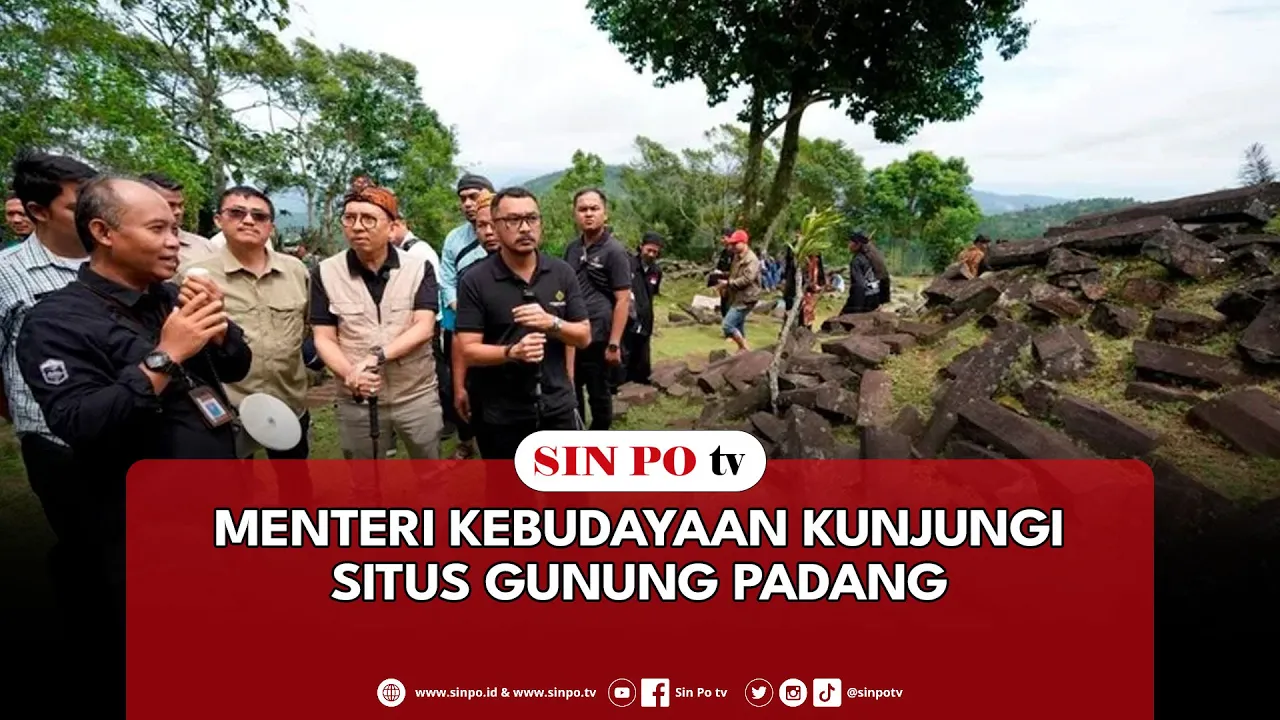 Menteri Kebudayaan Kunjungi Situs Gunung Padang