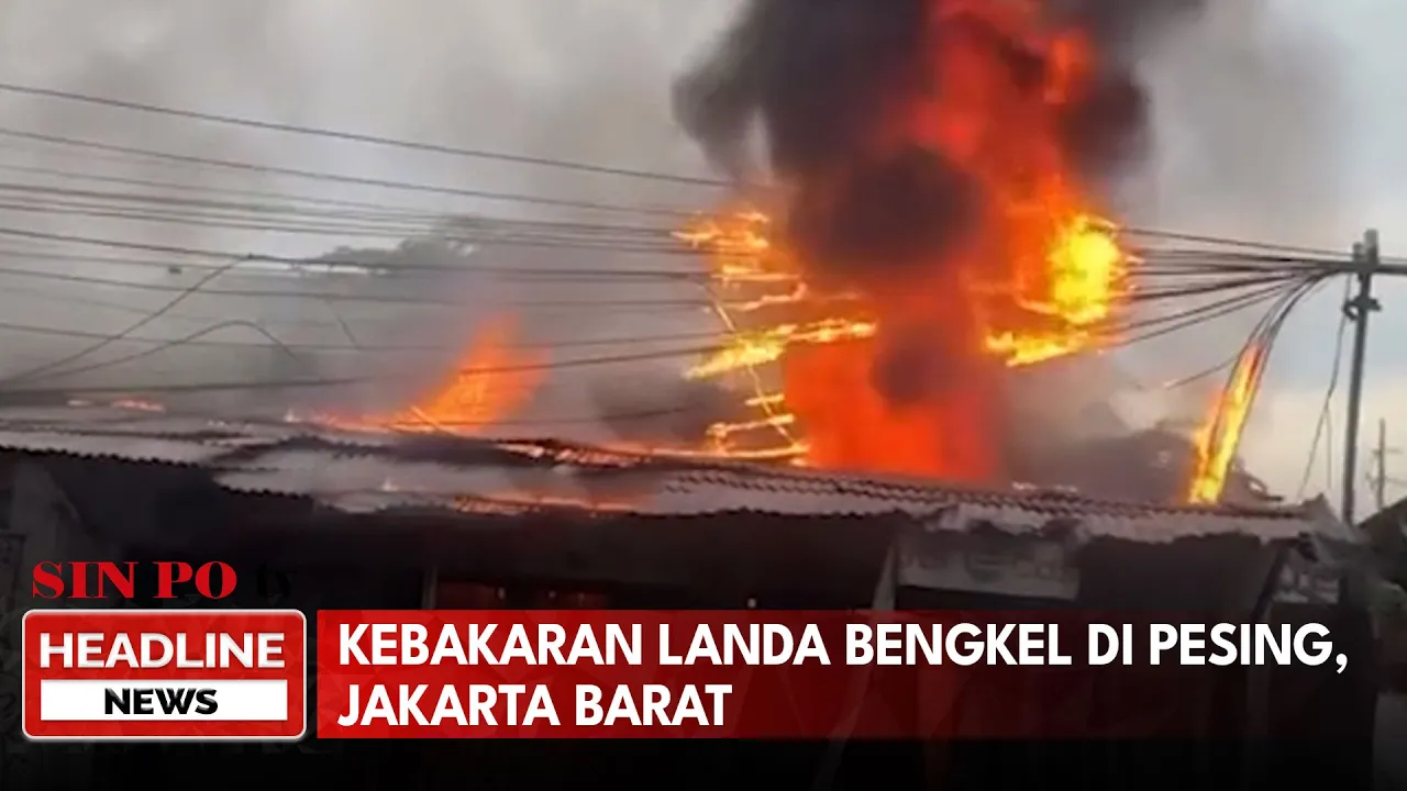Kebakaran Landa Bengkel Di Bawah Flyover Pesing, Jakarta Barat