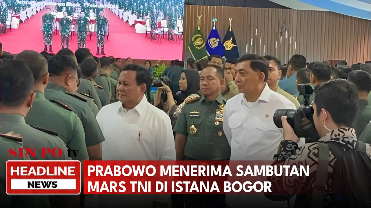 Prabowo Menerima Sambutan Mars TNI Di Istana Bogor