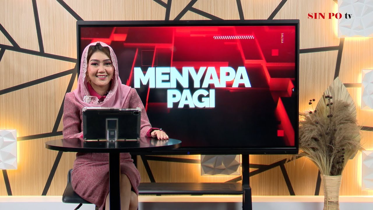 Bekasi Terendam Banjir, Petugas Damkar Evakuasi Lansia | Menyapa Pagi