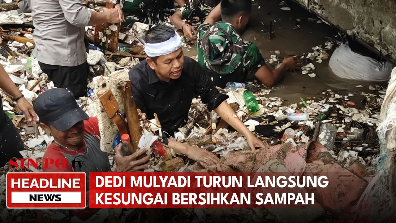 Dedi Mulyadi Turun Langsung Kesungai Bersihkan Sampah