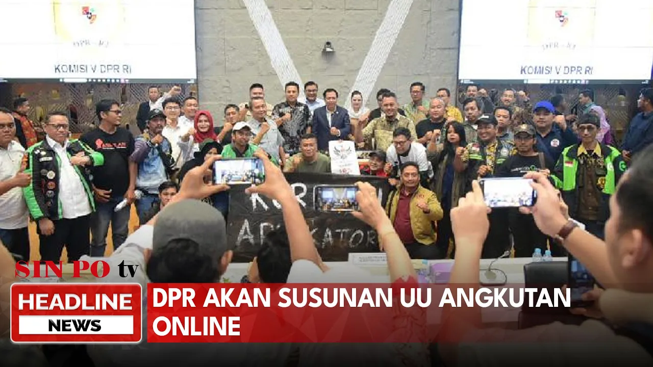 DPR Akan Susunan UU Angkutan Online