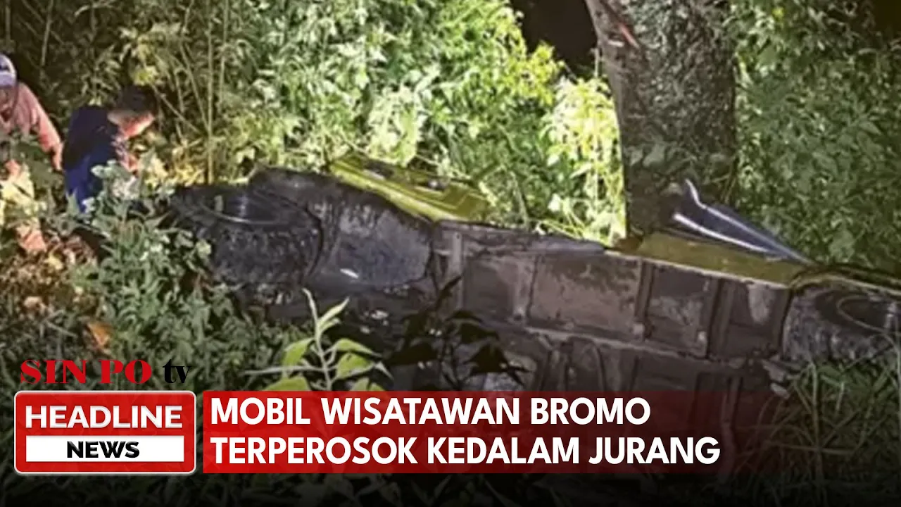 Mobil Wisatawan Bromo Terperosok ke dalam Jurang