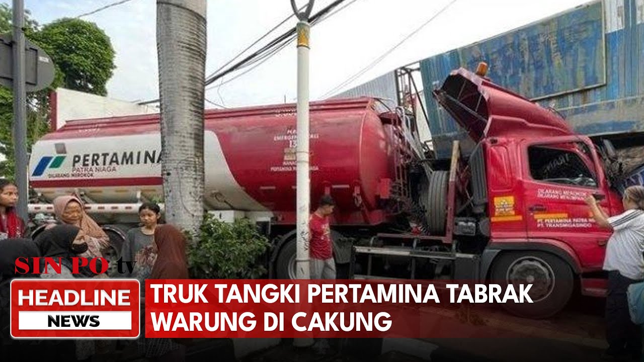 Truk Tangki Pertamina Tabrak Warung di Cakung