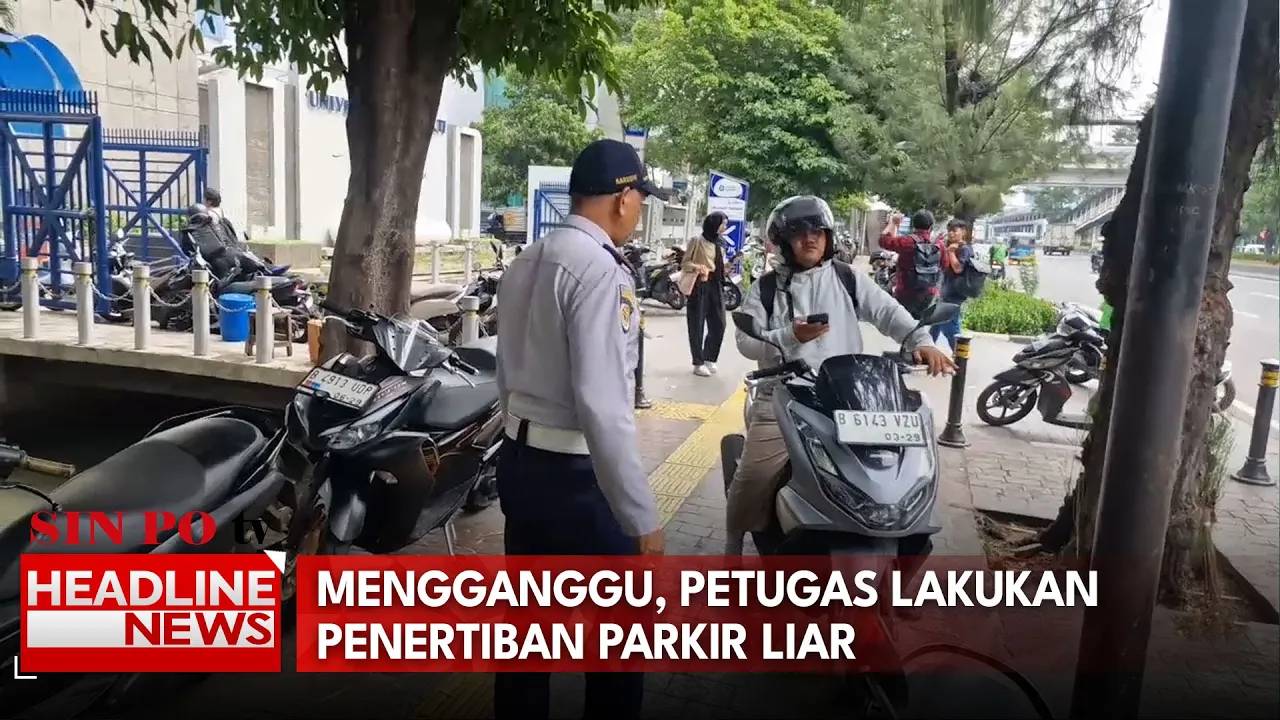Mengganggu, Petugas Lakukan Penertiban Parkir Liar