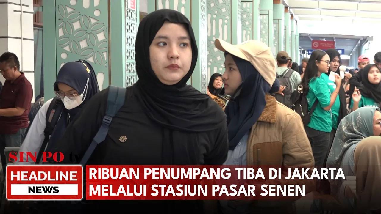 Ribuan Penumpang Tiba di Jakarta Melalui Stasiun Pasar Senen