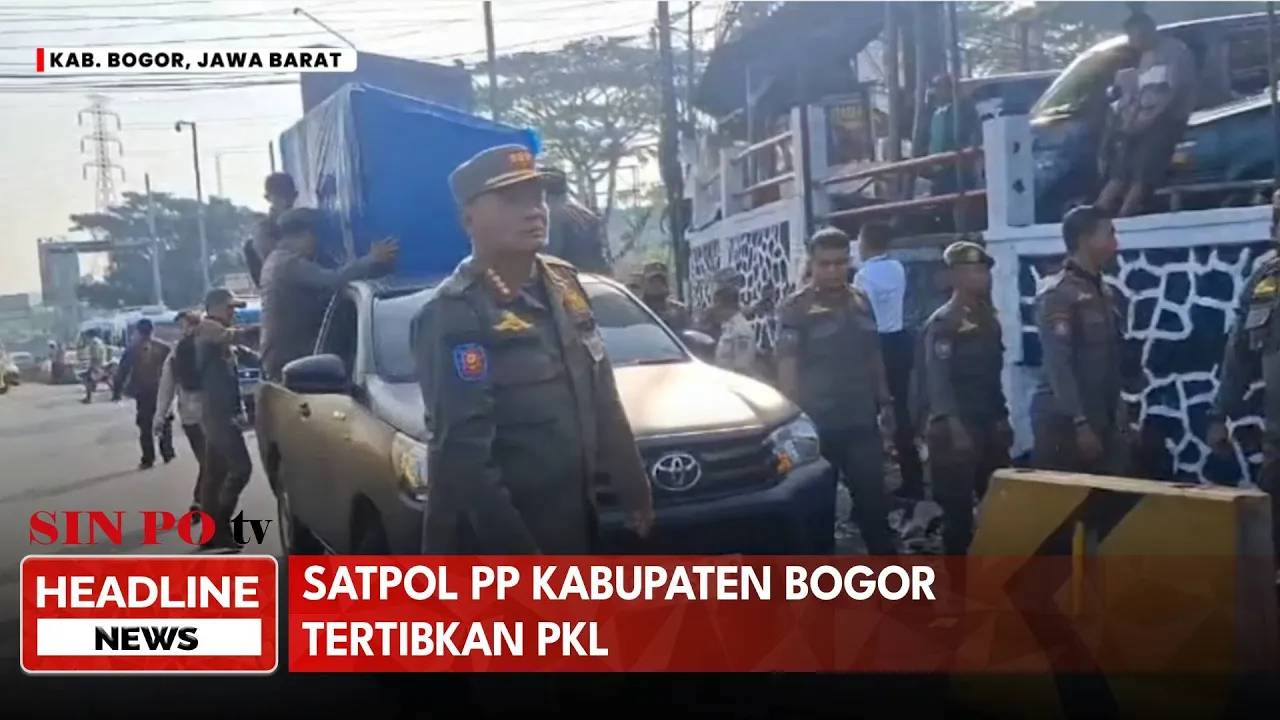 Satpol PP Kab.Bogor Gelar Penertiban PKL, Gerobak Milik Pedagang Diangkut Petugas