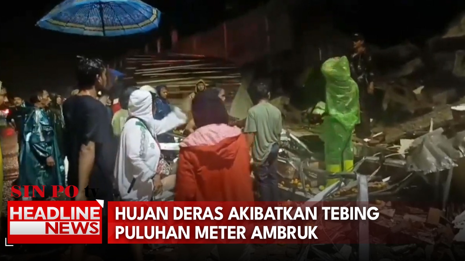 Hujan Deras Akibatkan Tebing Puluhan Meter Ambruk