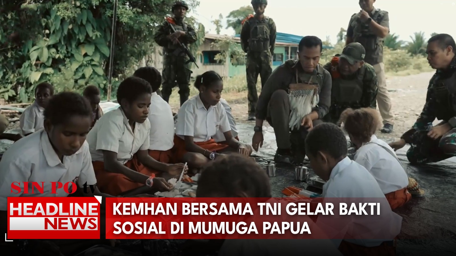 Kemhan Bersama TNI Gelar Bakti Sosial di Mumuga Papua