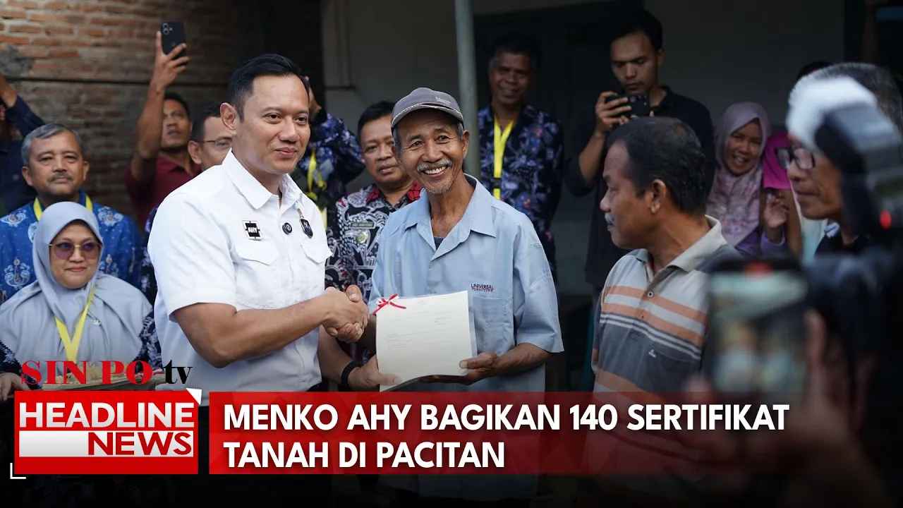 Menko AHY Bagikan 140 Sertifikat Tanah di Pacitan